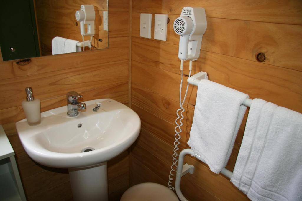 Whangarei Top 10 Holiday Park Экстерьер фото