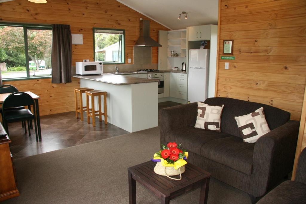 Whangarei Top 10 Holiday Park Экстерьер фото